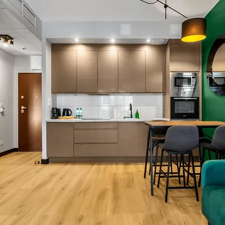 Comfort 340 By Bookinghost Warszawa