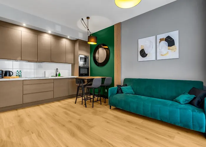 Comfort 340 By Bookinghost *